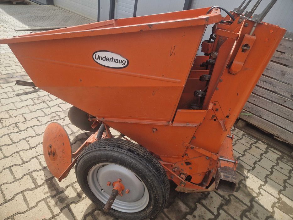 Masina de plantat cartofi Gruse pe 2 randuri