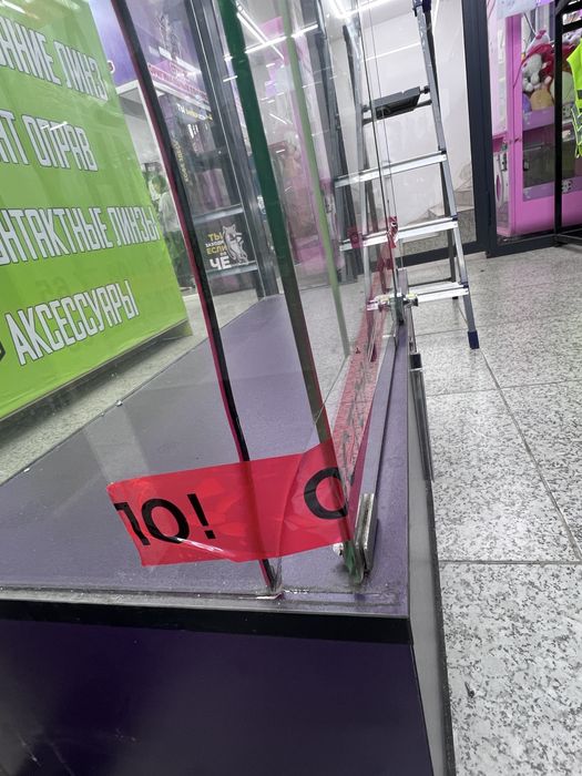 Ветрина стекло әйнек ветрина