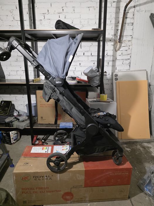 Продам коляску ergobaby