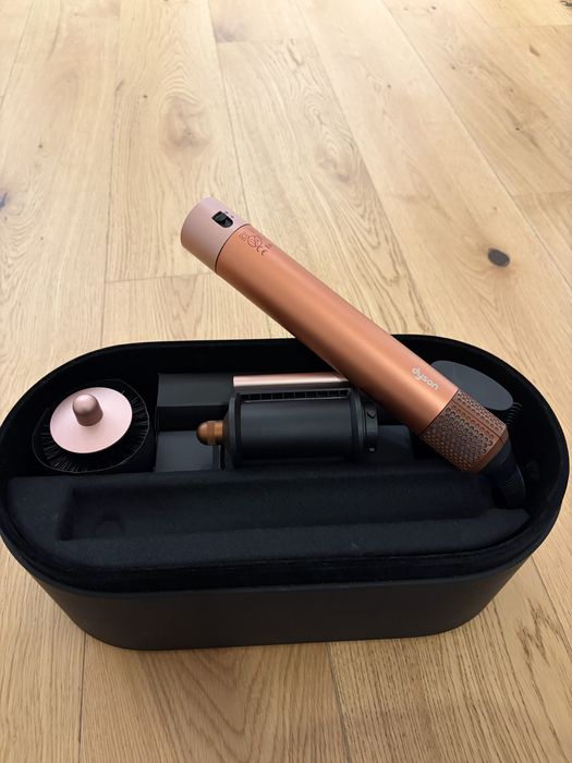 Dyson Airwrap i.d. HS08 Amber Silk – Garanție Martie 2028 – Ca nou