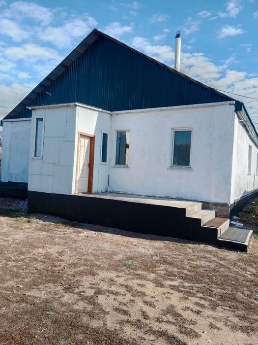Продам дом из красного кирпича