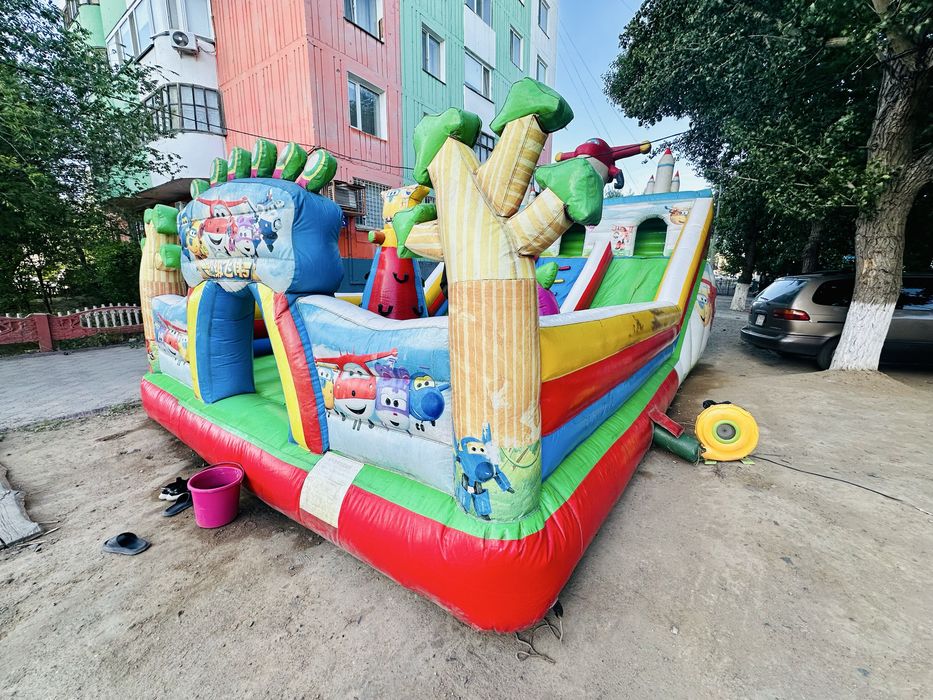 Батут надувной детский