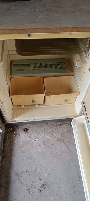 Продам холодильник