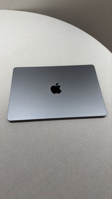 Macbook air 2022 (m2)