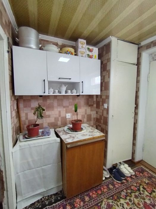 Чирчик ш. Навоий Галерейка кирпичный дом 1х/3/4