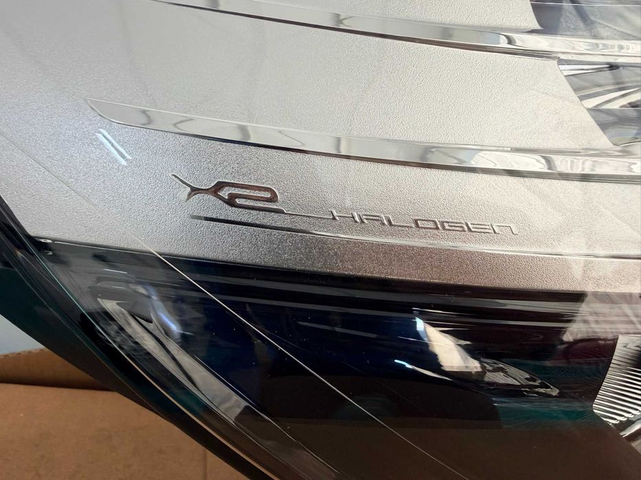 Far dreapta fata Renault Clio 4 2012-2016 nou original Renault