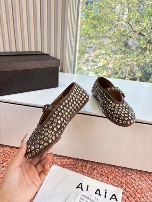 Alaia естествен велур