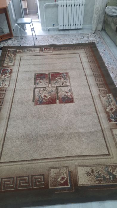 Ковер хорошего качества, 2,3метра