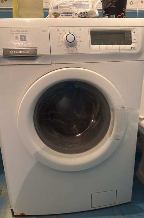 Стиральная машина electrolux(на запчасти)