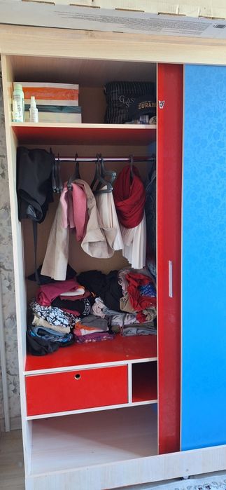 Балалар Шкафы  сатылыды.