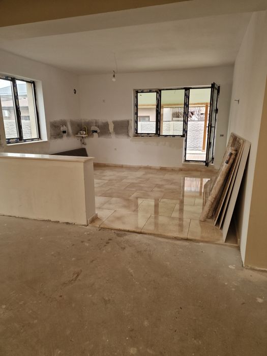 Vând vilă deosebită , Prelungirea Ghencea strada Toamnei Bragadiru