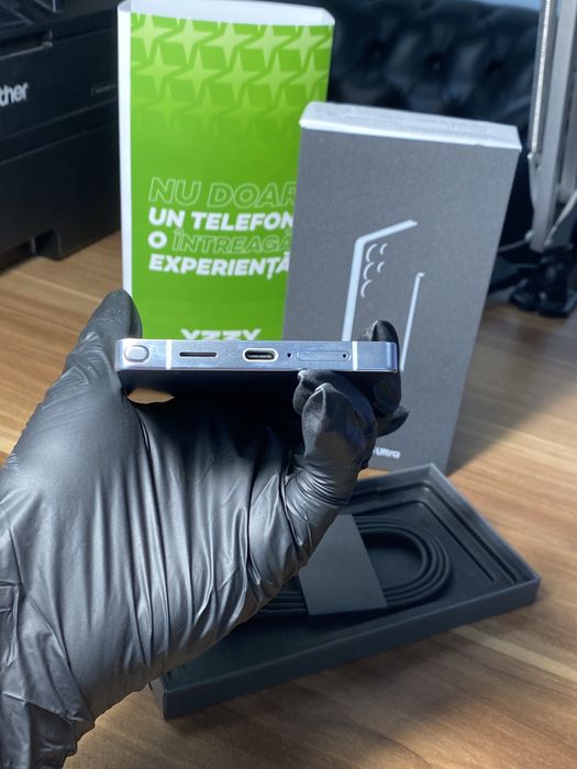 Samsung Galaxy s25 ultra • 256 GB • Titanium Silverblue