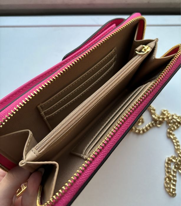 Портфейл с място за телефон Love Moschino