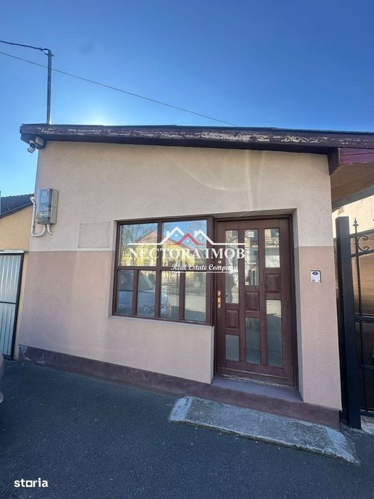 NECTORA IMOB-Spatiu comercial cu 2 camere, 2 bai, Zona Oncea, 52 mp