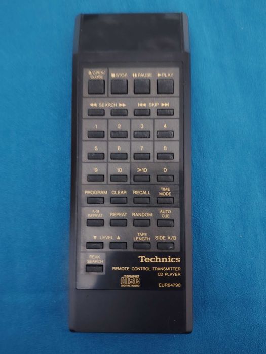 Telecomenzi Technics EUR64798 și Yamaha ZV38420