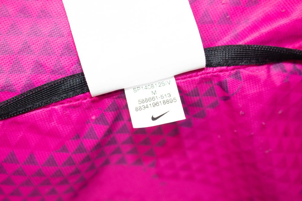 Nike оригинално дамско яке цикламено флорално тип ветровка М