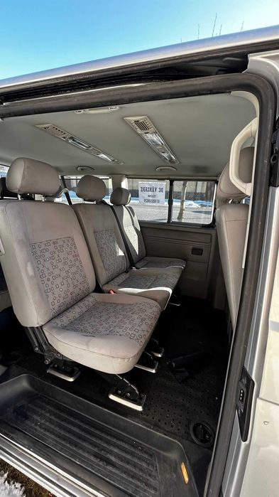 VW T5 CARAVELLE 8+1 locuri