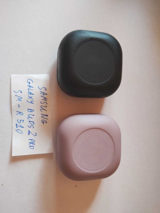 Samsung Galaxy Buds 2 Pro SM-R510 зарядна кутия