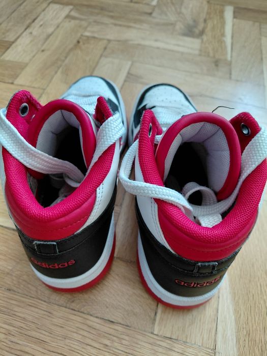 Маратонки Адидас за момче