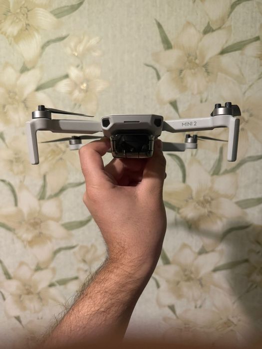 Продам дрон DJI mini 2 fly more combo