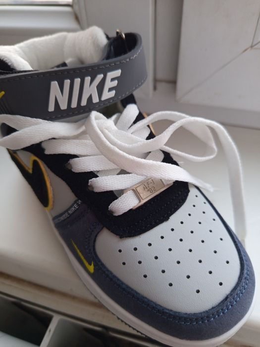 Продам обувь детская