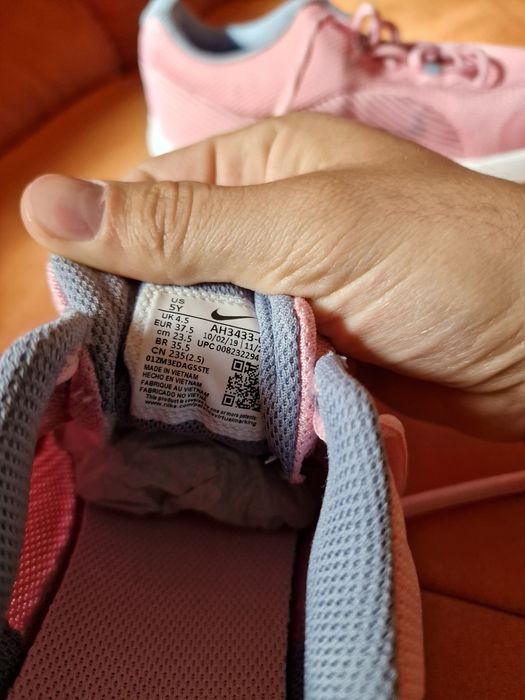 Vând incaltaminte Nike airmax