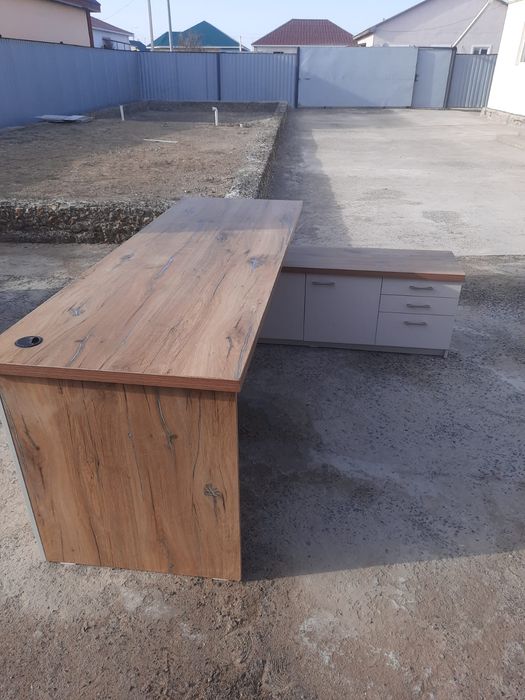 Продам офисную мебель