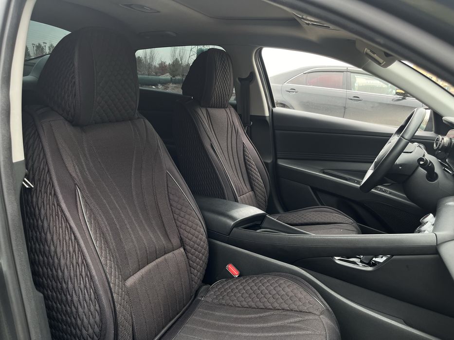 Hyundai Elantra 2023