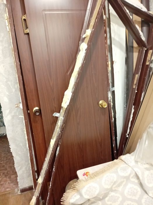 Продам двери 5 штук