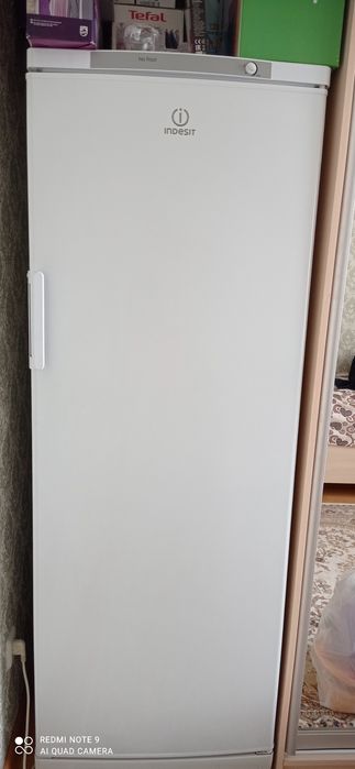 Срочно продам морозильную камеру Indesit No Frost