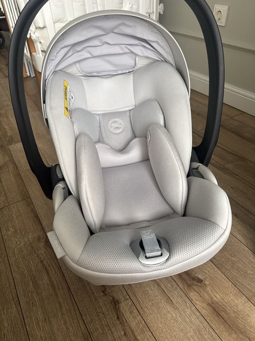 Продам автокресло cybex