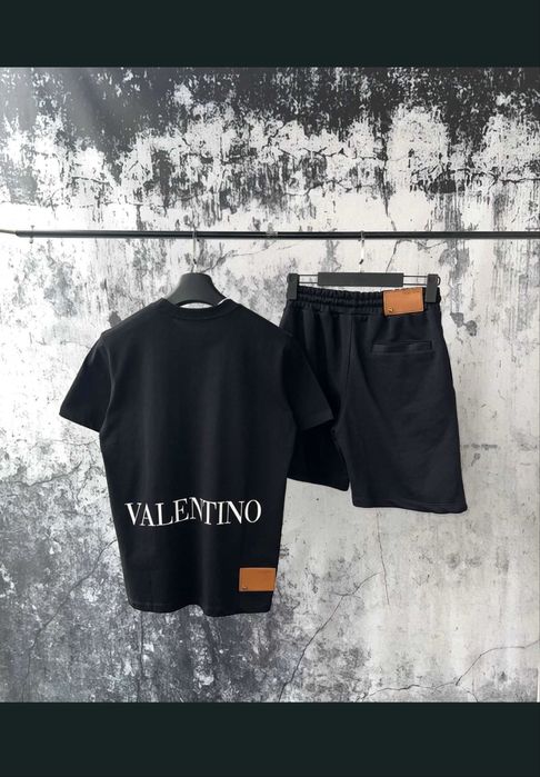 Compleu valentino nou cu eticheta
