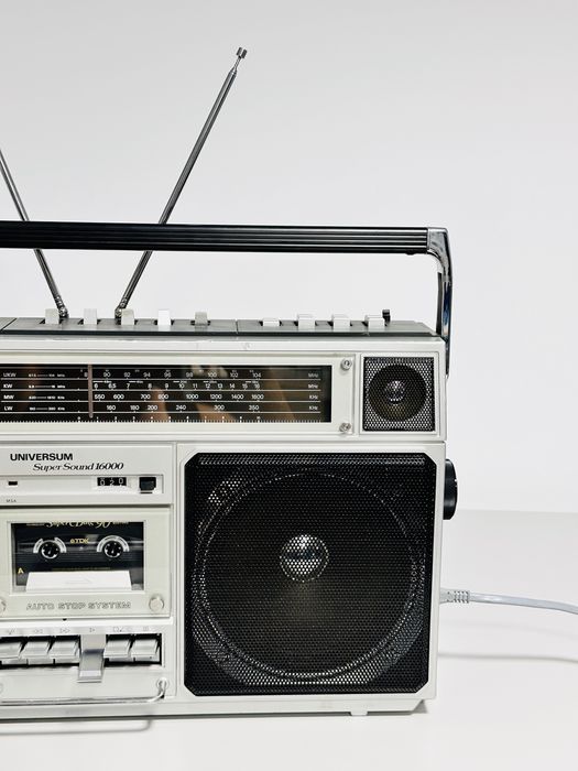 BOOMBOX/radiocasetofon UNIVERSUM Super Sound 16000 CTR 2605 – 4-Band Stereo, German 1983, FM Stereo,Casetofon Stereo, 4 Difuzoare,VU-Metre-