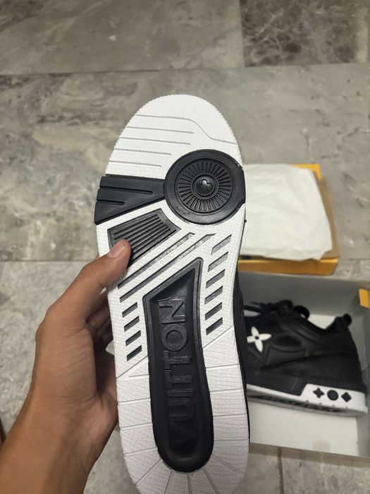 Lv skate negri cu alb