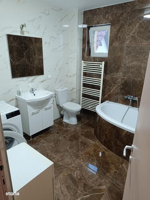 Apartament 4 camere etaj 1 , C.Moldovei