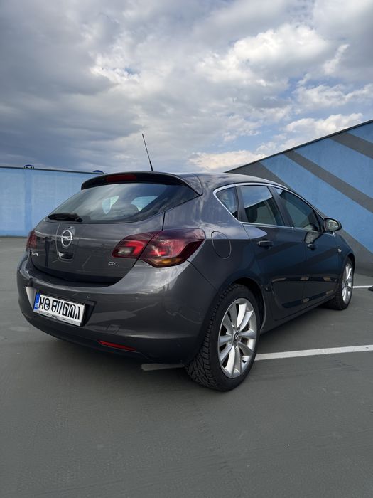 Opel Astra J 1.7 CDTI 2010