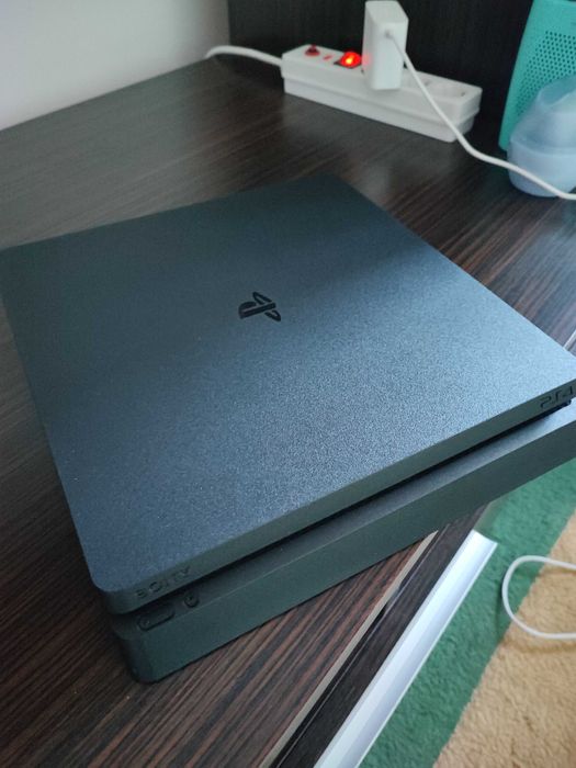 Playstation 4 Slim 500GB fullbox + Joc Gran Turismo 7