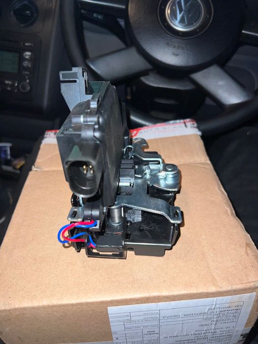 Broasca Touran 2005 2006