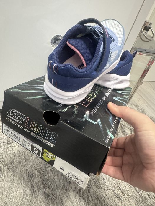 Adidasi Skechers cu luminite 25