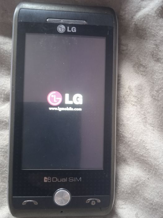 Бу телефоны один рабочий