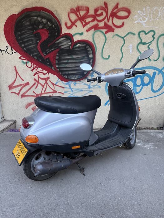 Vespa 49cc perfect functionala