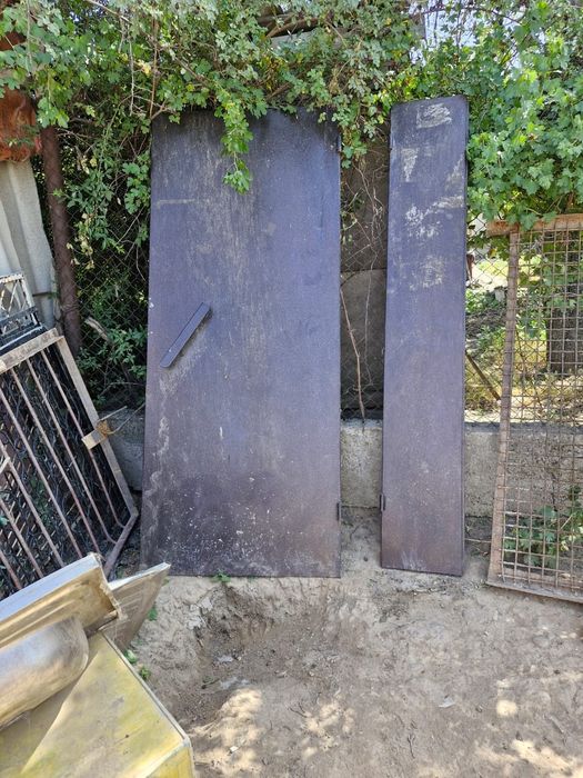 Железный дверь дверь
