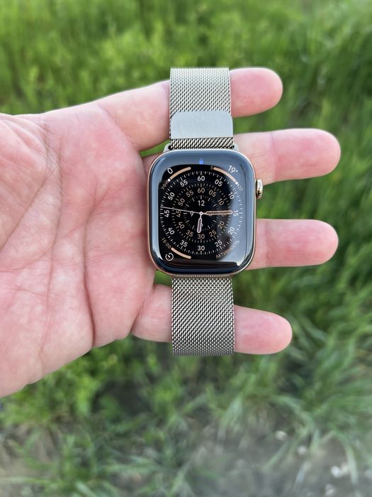 Apple watch 11, 46 mm. Gold Milanese