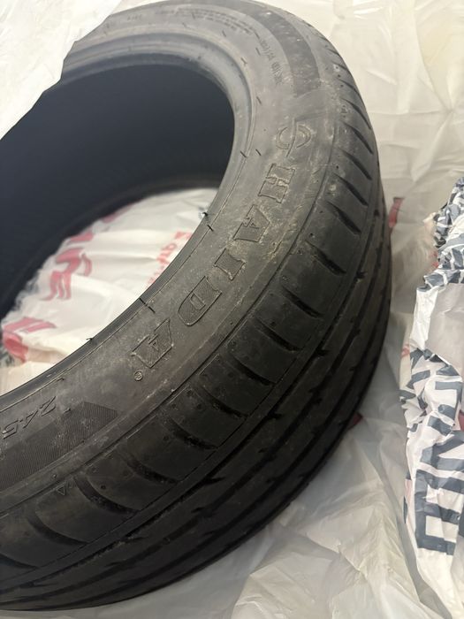 Продам комплект летней резины размер 17