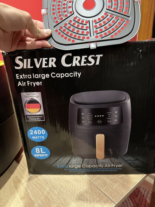 Air fryer 8L, 2400W, от Технополис за 235лв