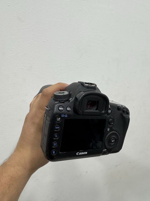 Canon 5D mark3 sotiladi