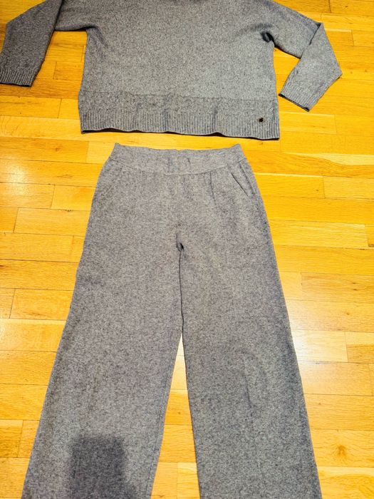 Много мек и елегантен удобен екип плетиво