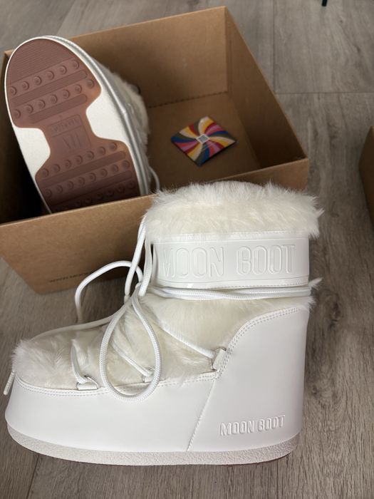 Moon Boots icon low faux fur