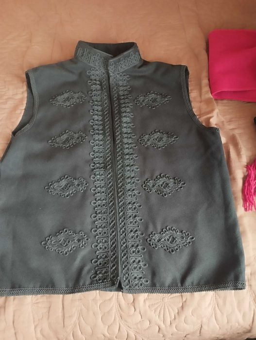 Мъжка черна носия