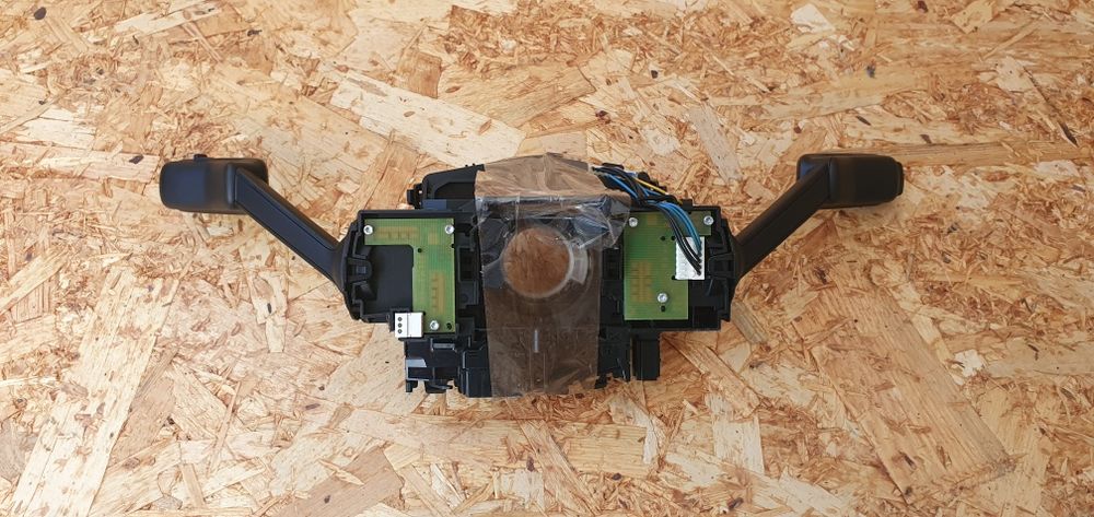 Spirală cu manete Audi A3 8V / Golf 7 5Q0953549C 5Q0953507EC